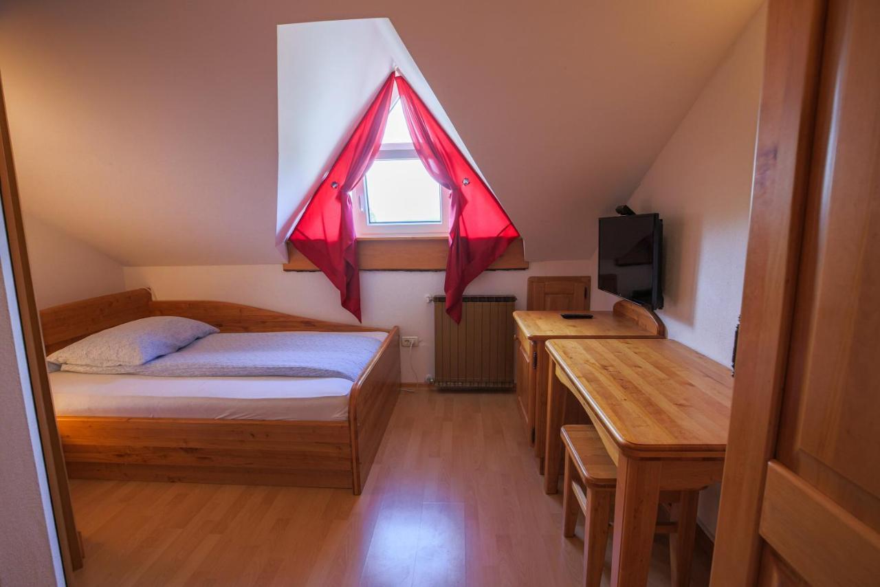 Domacija Malnarjevi Bauernhof Villa Slavina