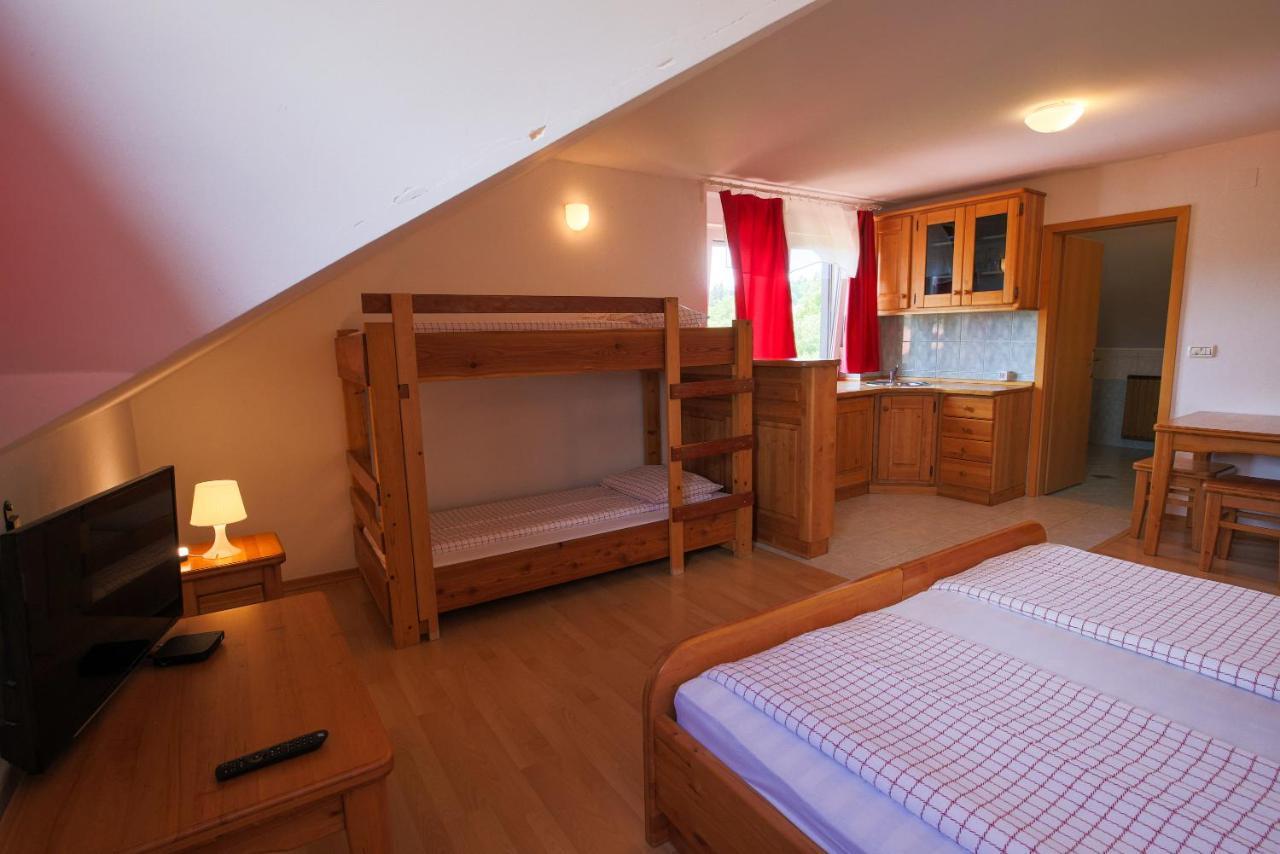Domacija Malnarjevi * Villa Slavina